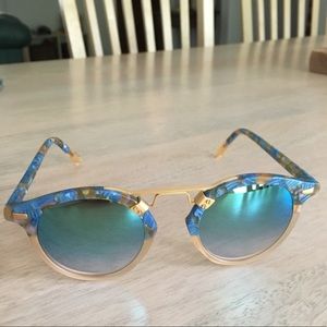 Krewe St. Louis Mirrored